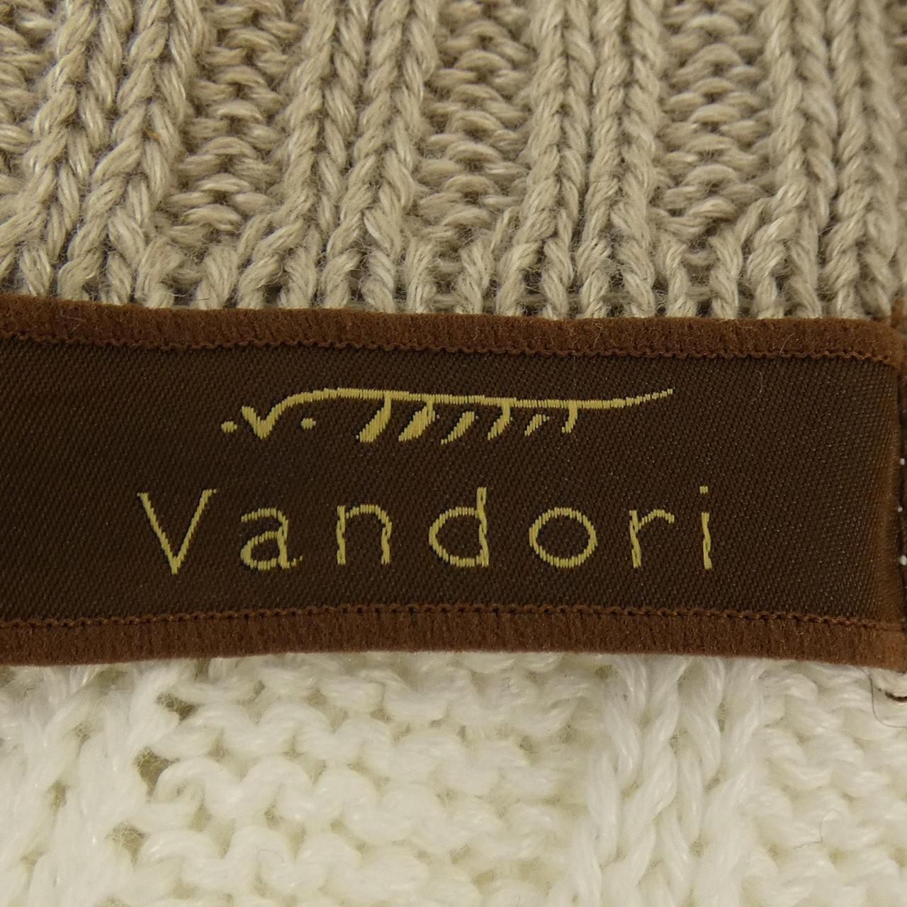 VANDORI ニット