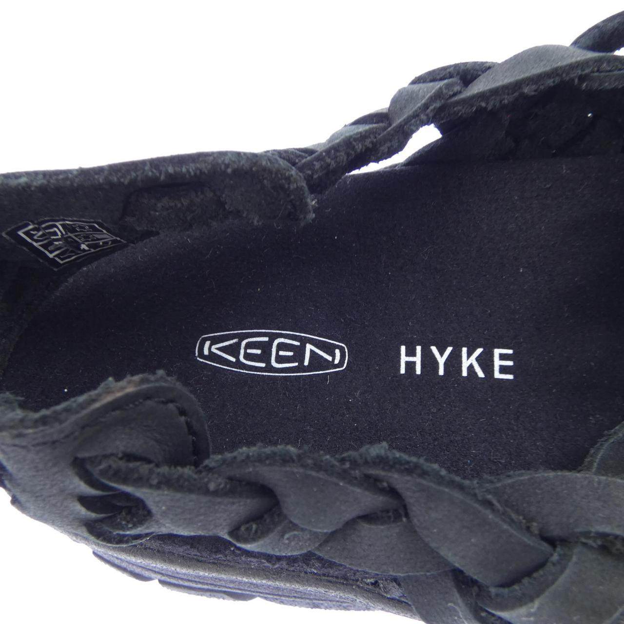 ハイク KEEN スニーカー