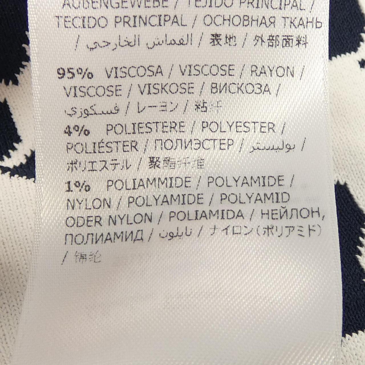 サルヴァトーレ フェラガモ ワンピース