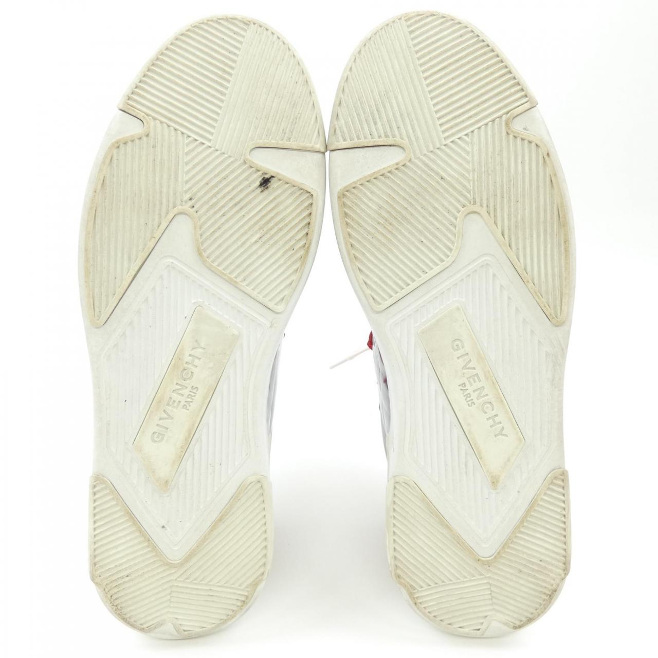 ジバンシィ スニーカー