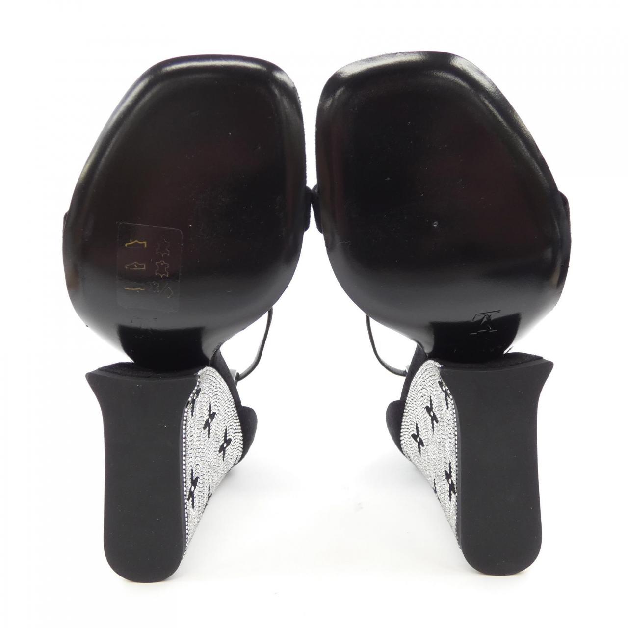 ルイヴィトン アピールライン スエードベビーゴートレザー サンダル