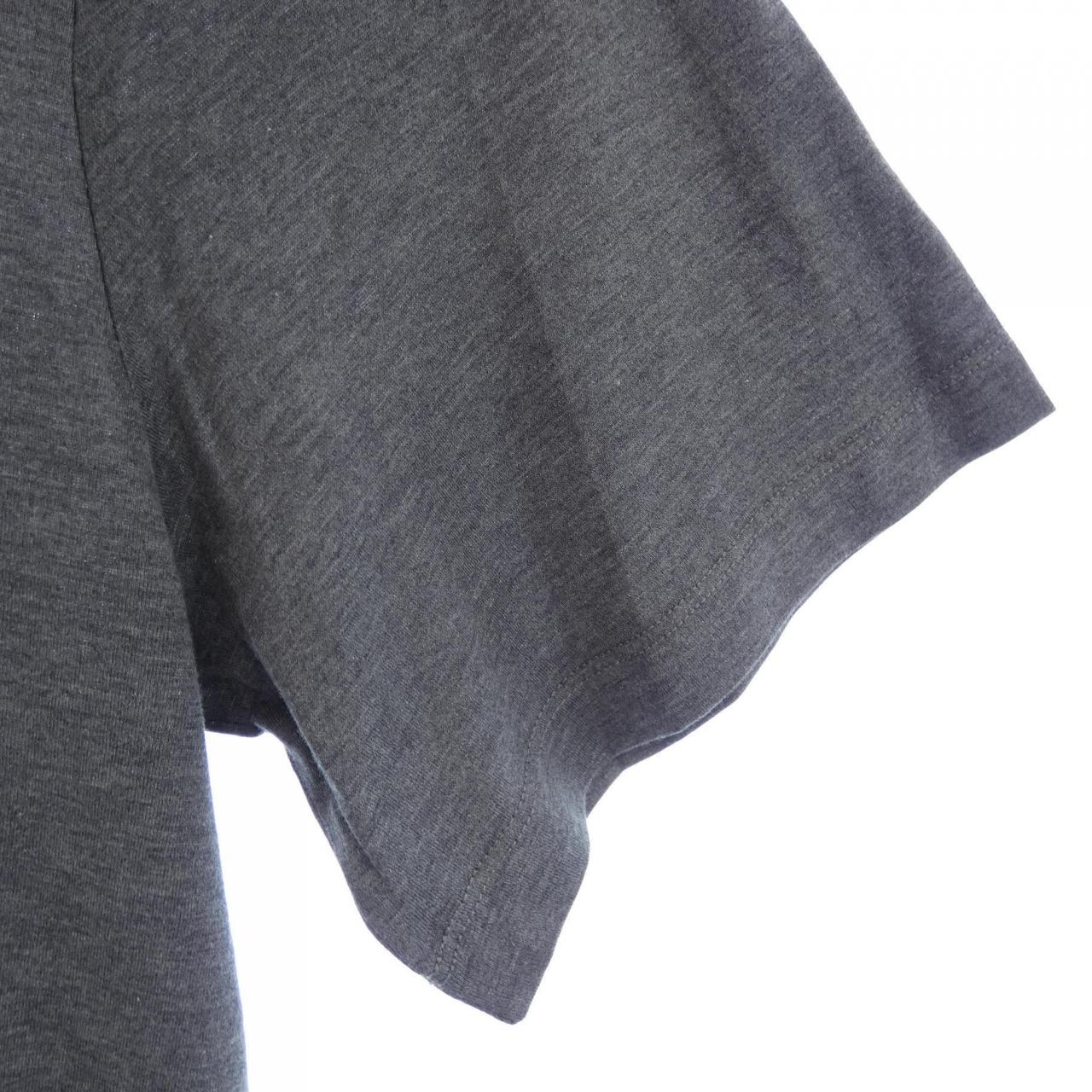 フェンディ Tシャツ