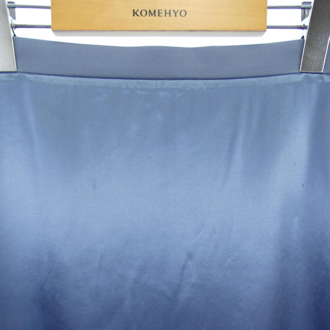 フェンディ FQ7451 ANQ4 スカート