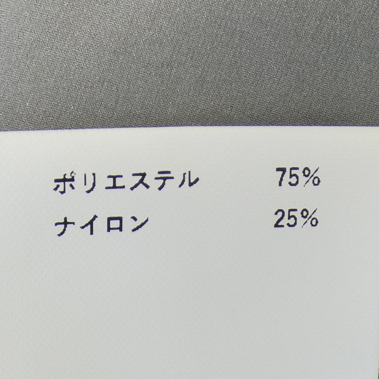 メゾンスペシャル スカート