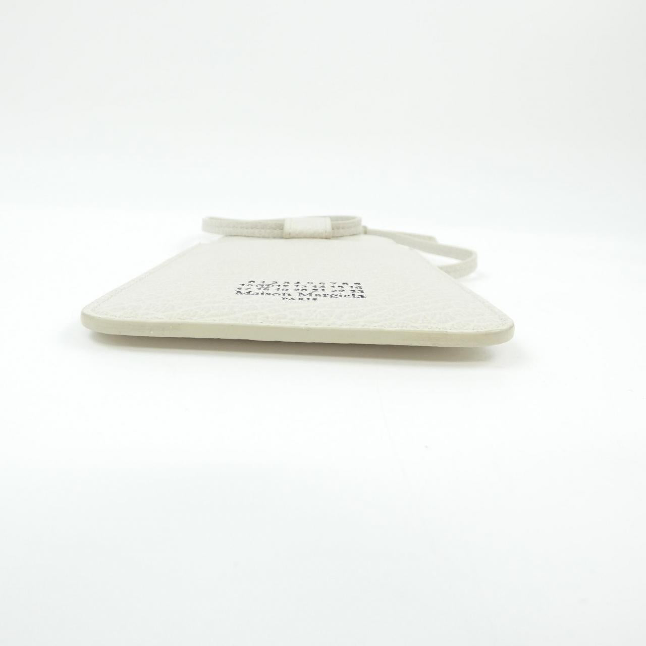 メゾン マルジェラ S56UI0211 カーフ フォン ケース