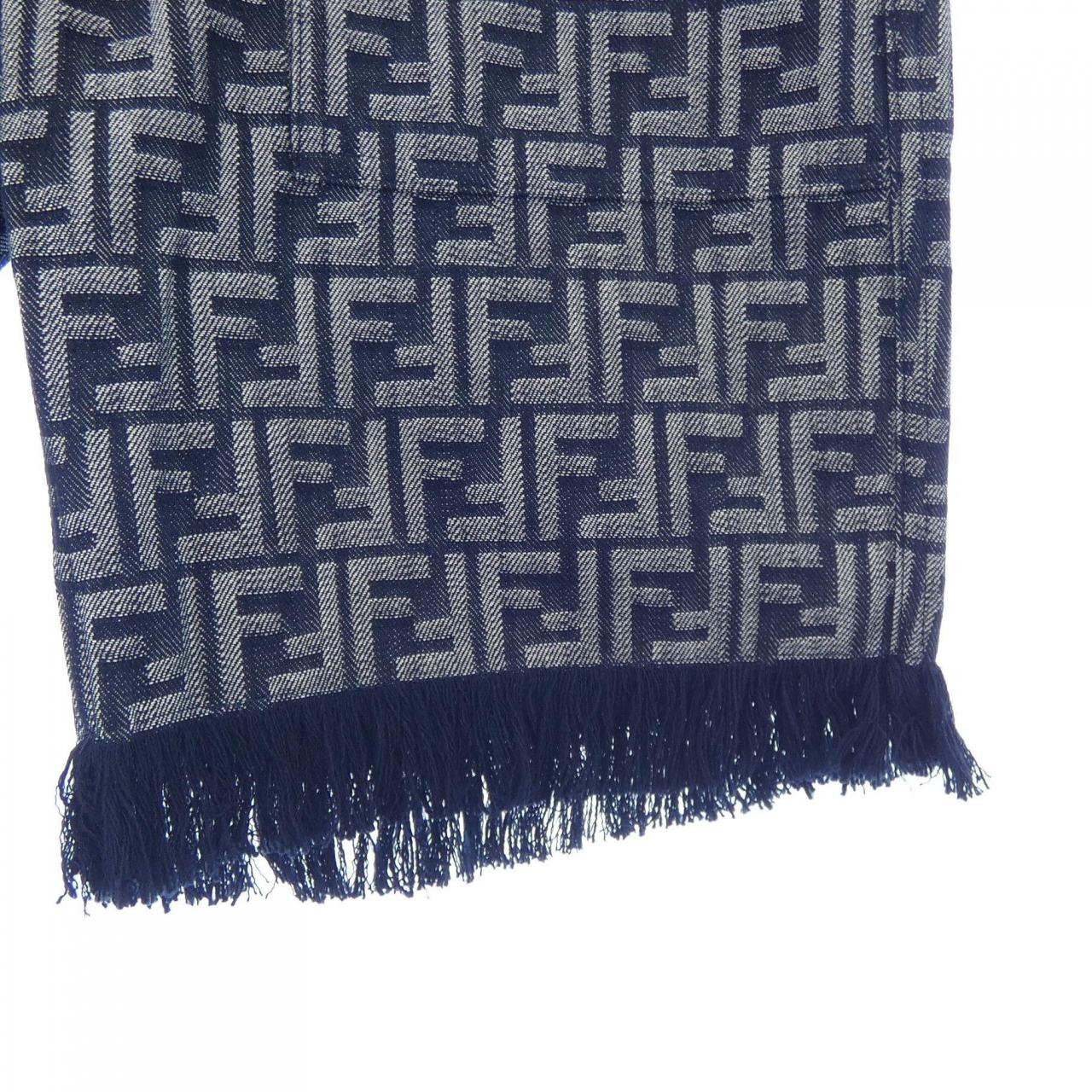 フェンディ ショートパンツ