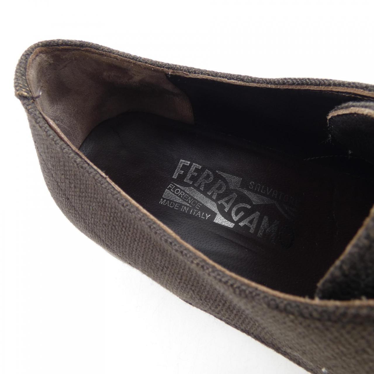 サルヴァトーレ フェラガモ レザー シューズ