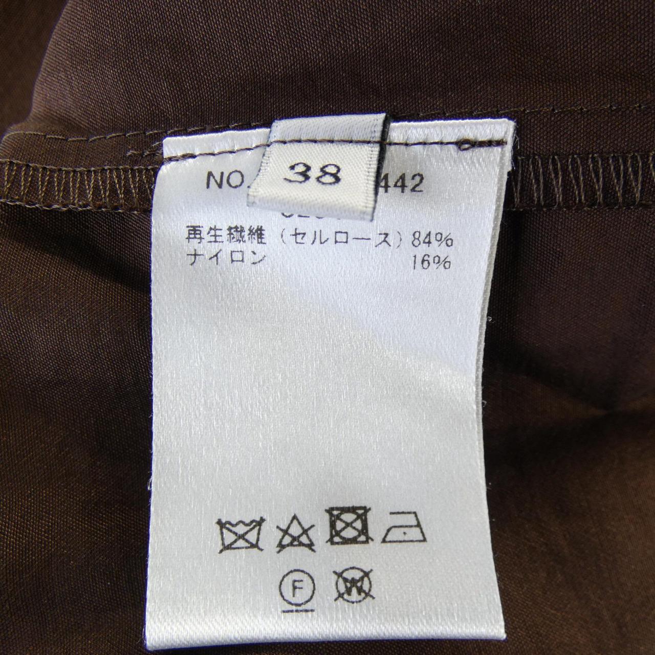 エブールトップス
