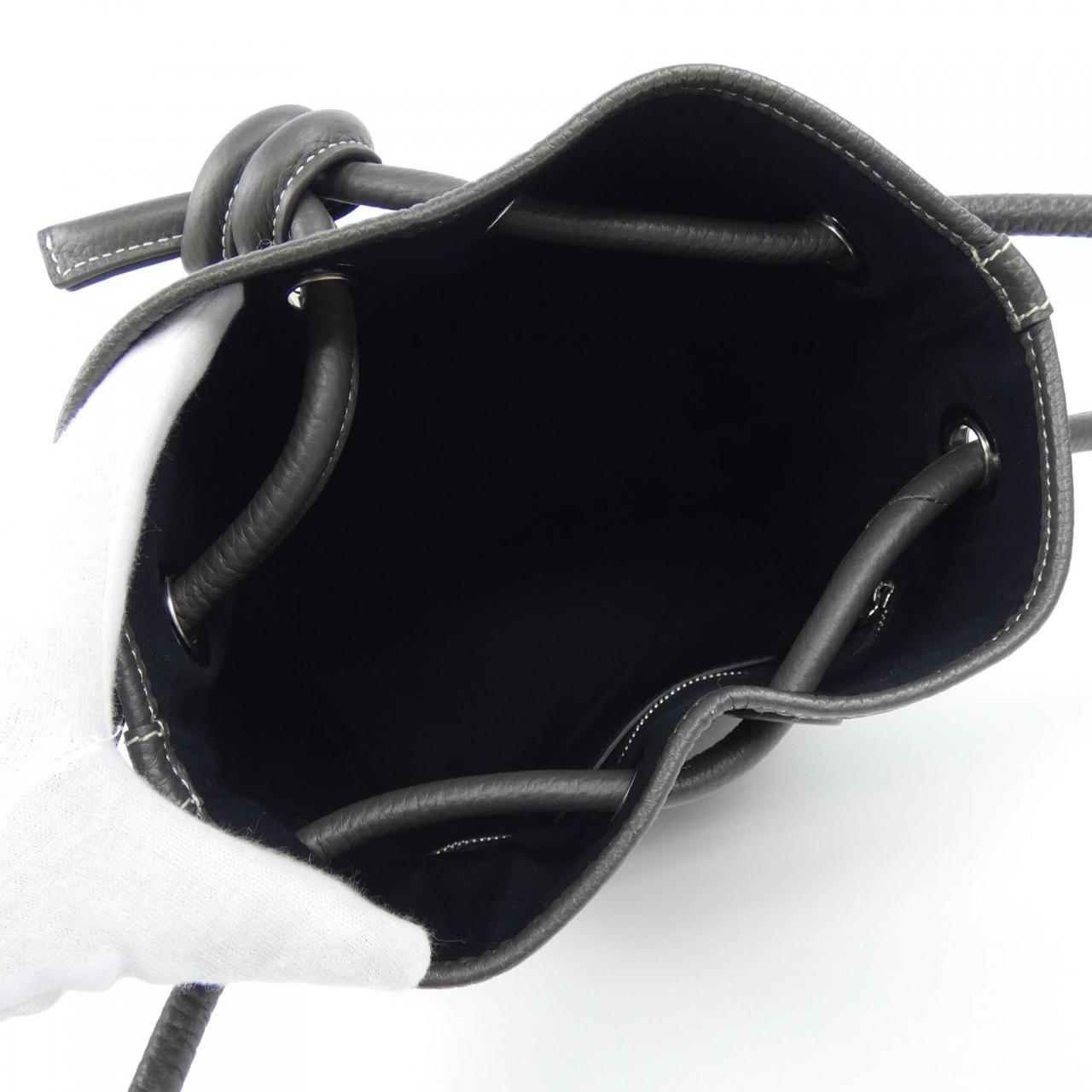 ヴァジック BOND BAG レザー バッグ
