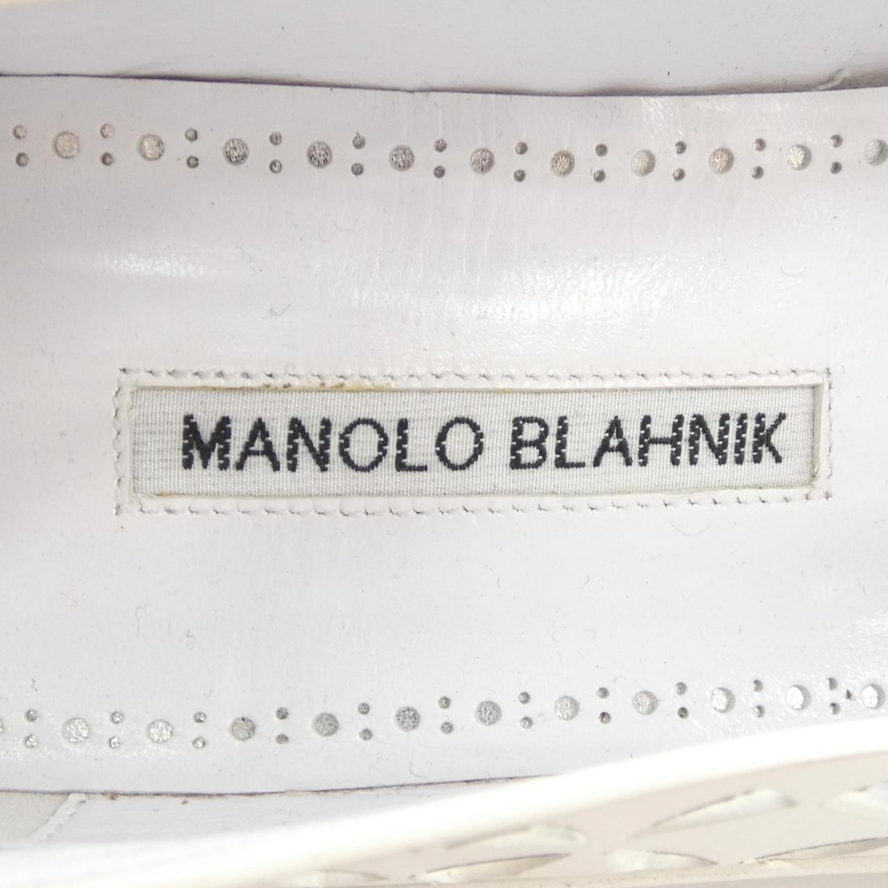 マノロブラニク レザー パンプス