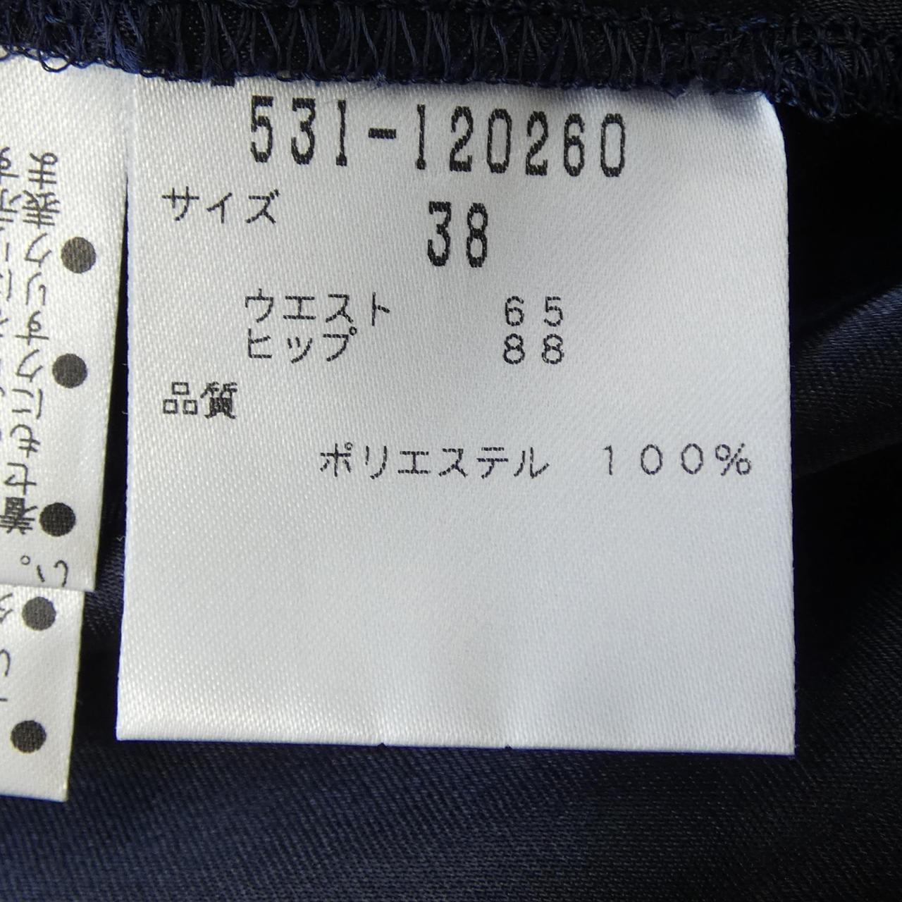 アドーア スカート