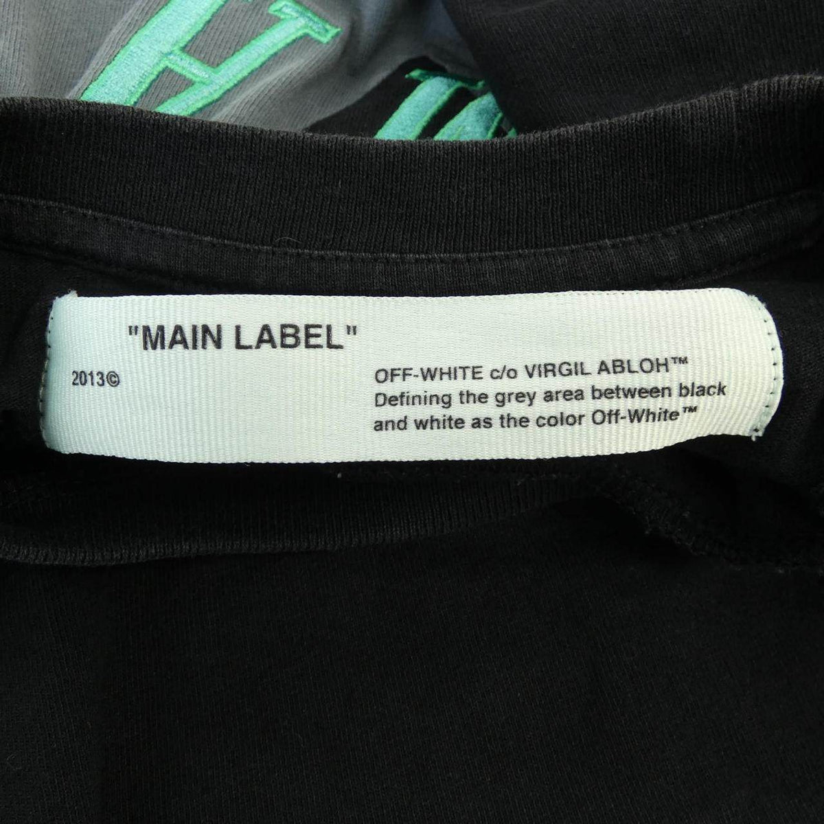 オフホワイト Tシャツ