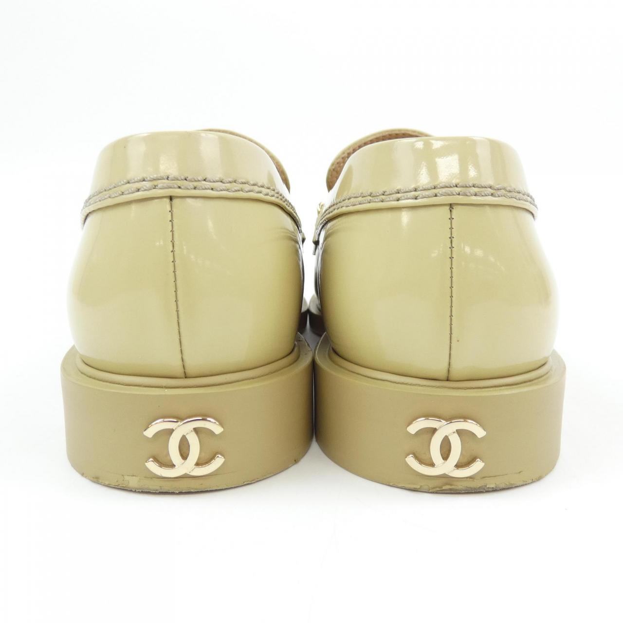 シャネル LOAFERS シャイニーカーフスキンローファー