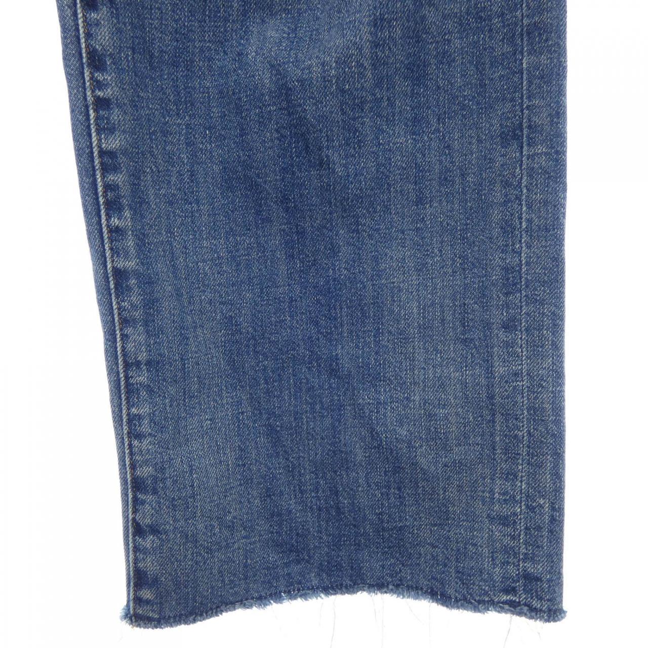 レッド カード ジーンズ