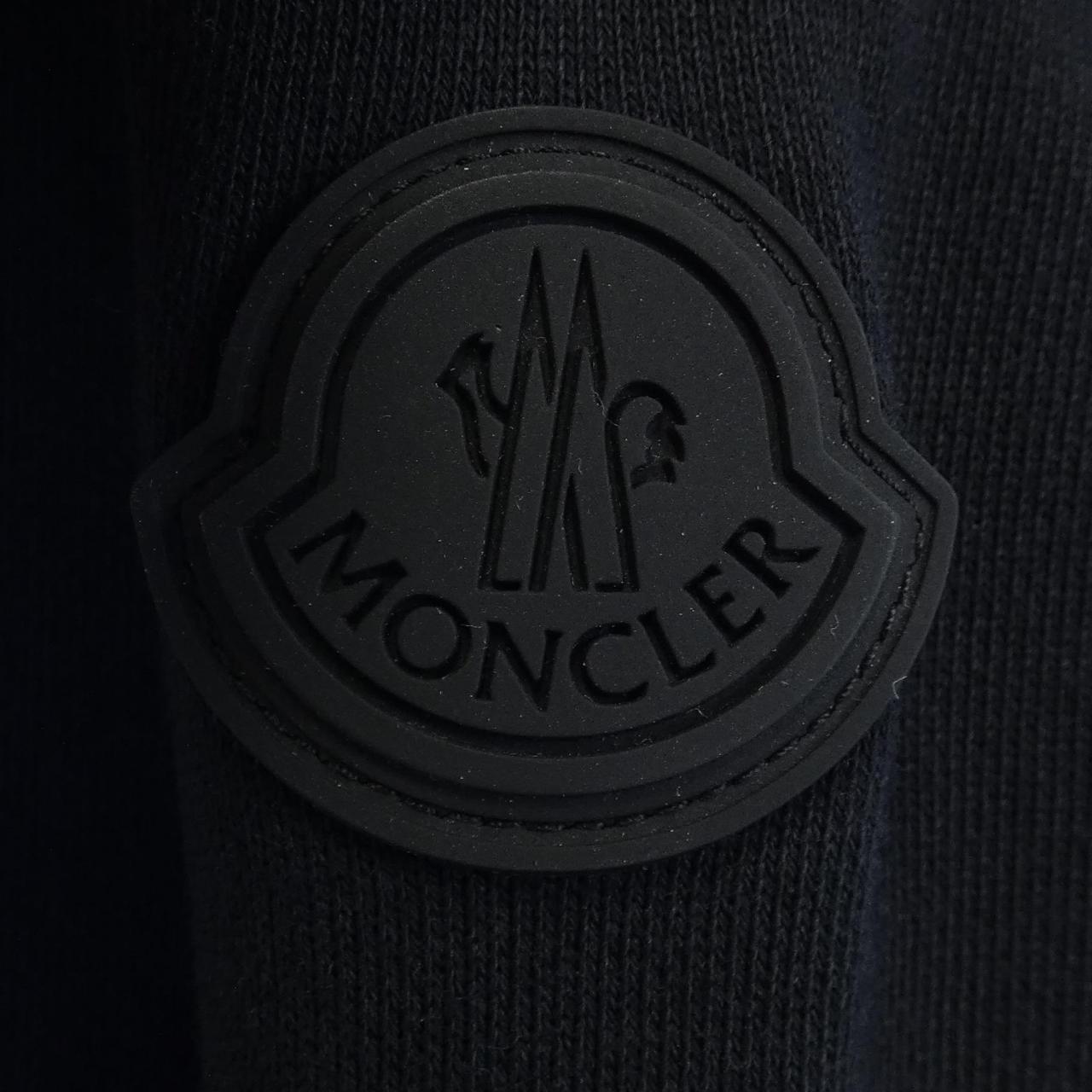 モンクレール F10918G50400 フーディー