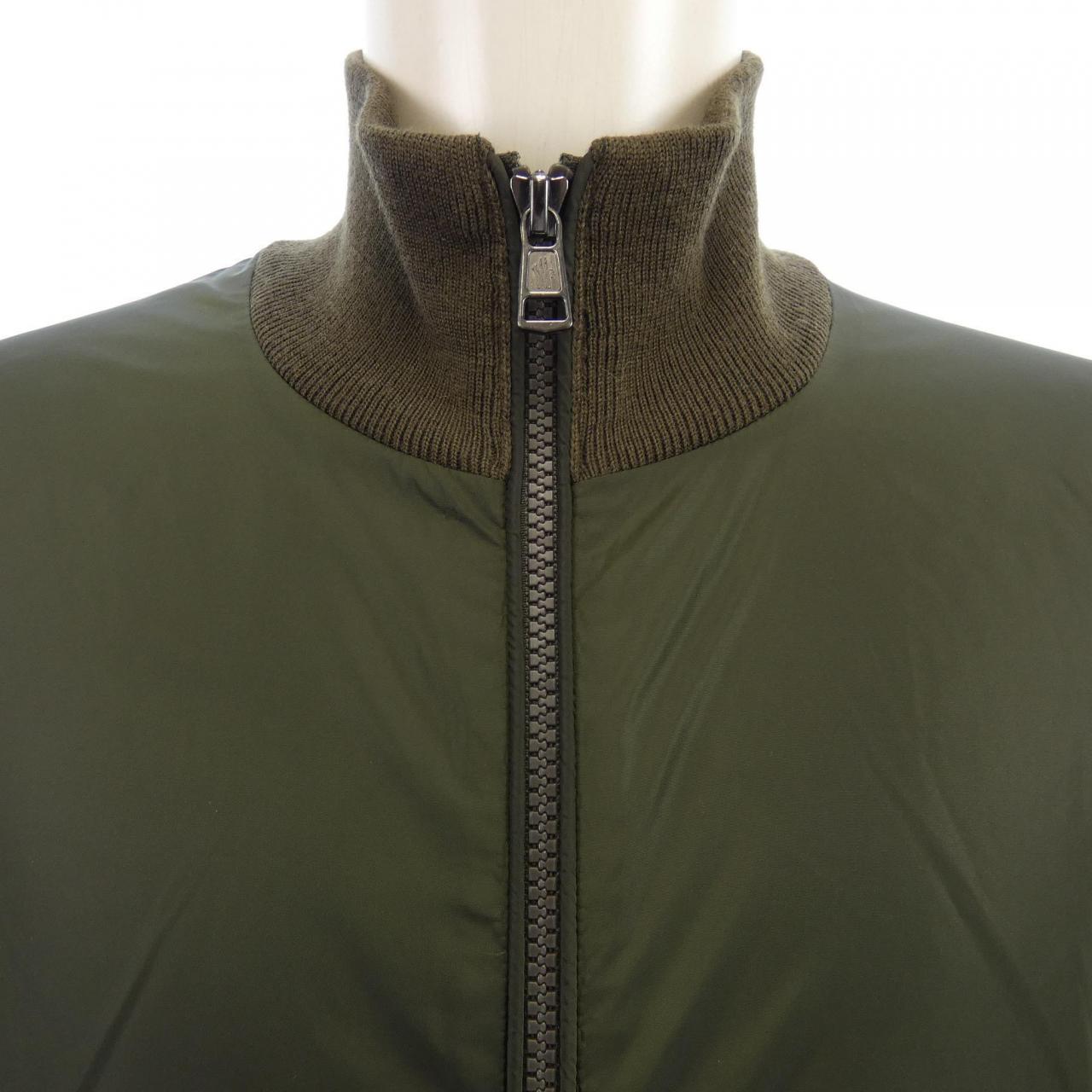 モンクレール ブルゾン