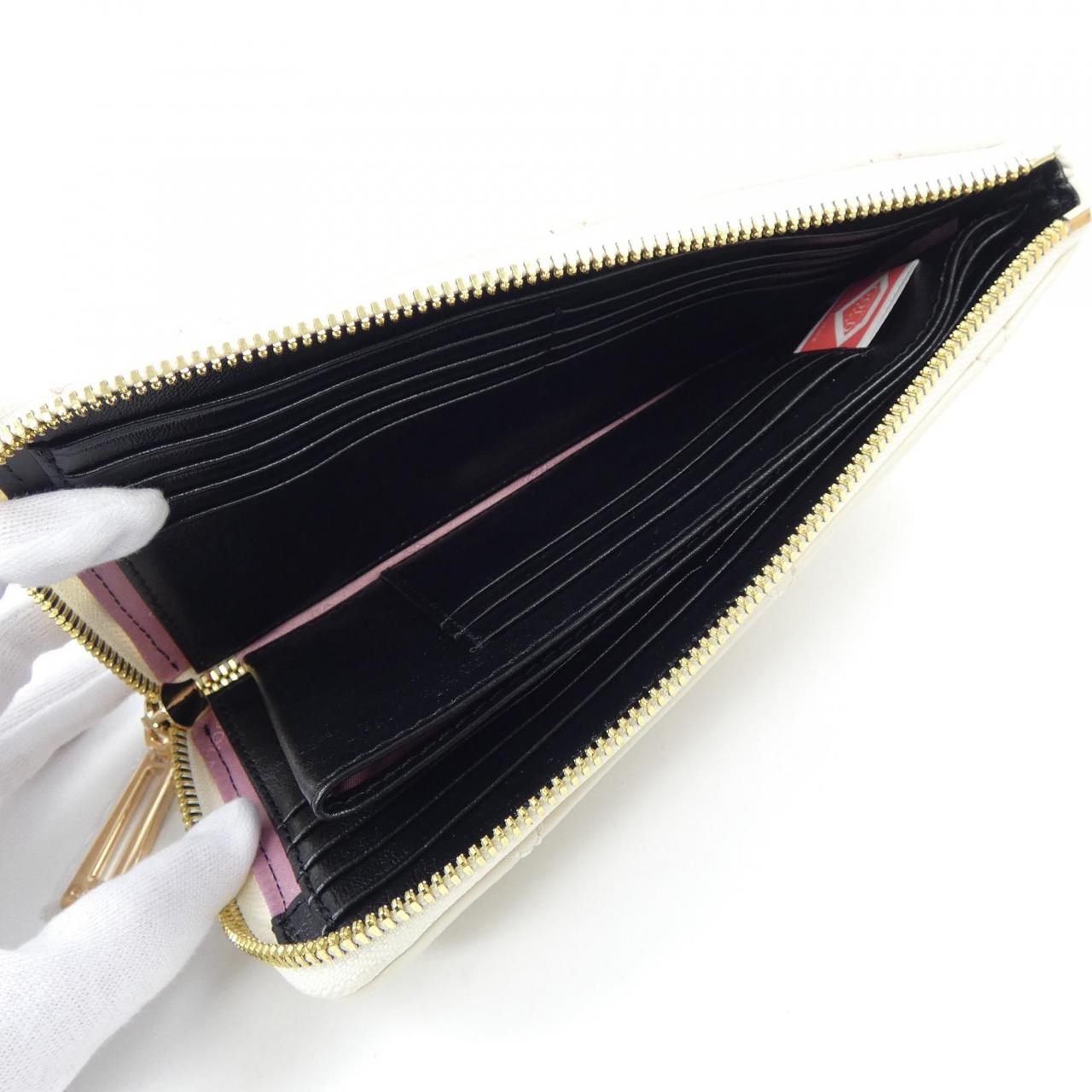 ココセリュクスゴールド財布