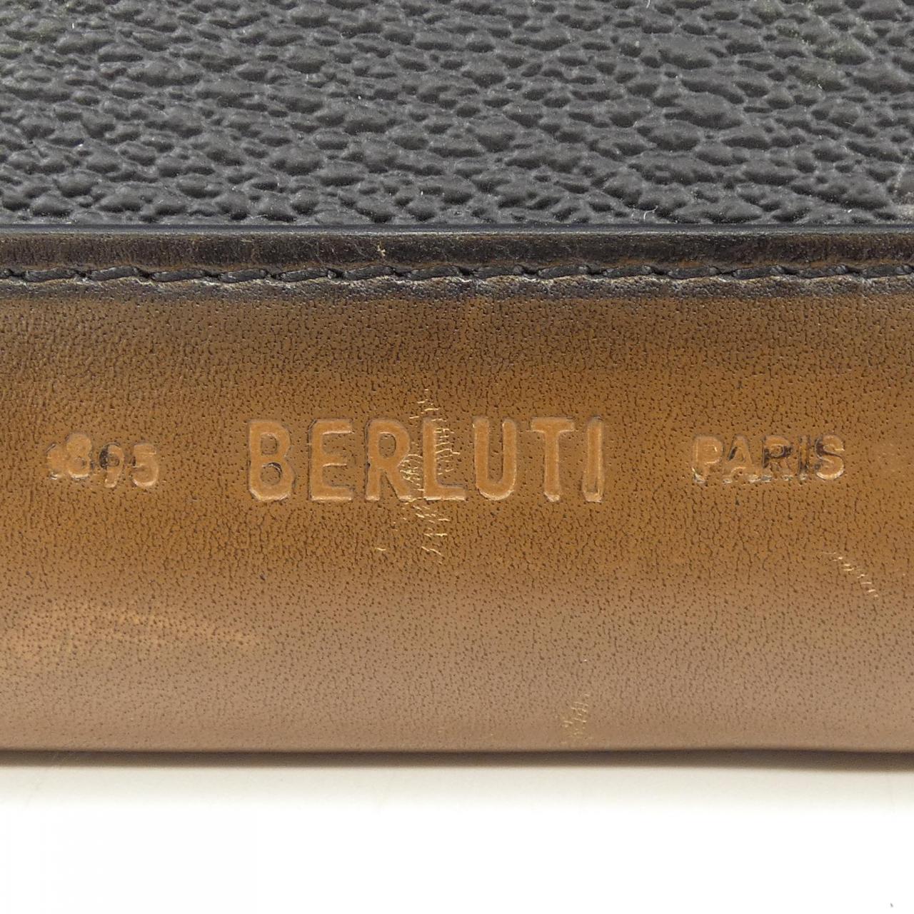 ベルルッティ レザー財布
