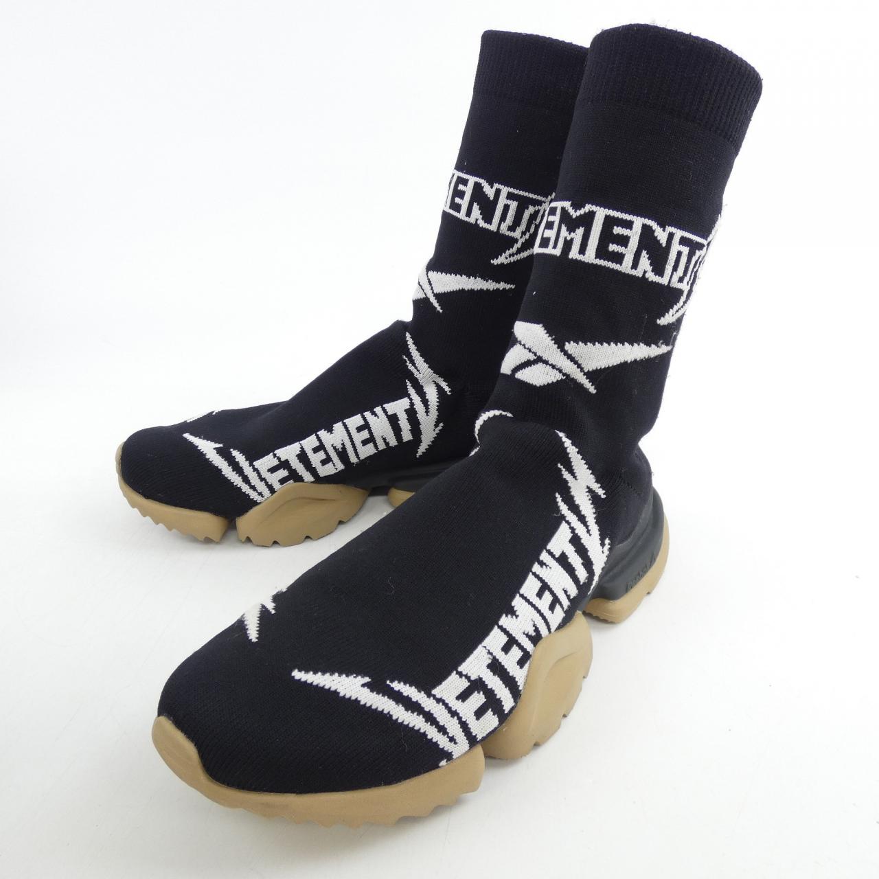 リーボック VETEMENTS スニーカー