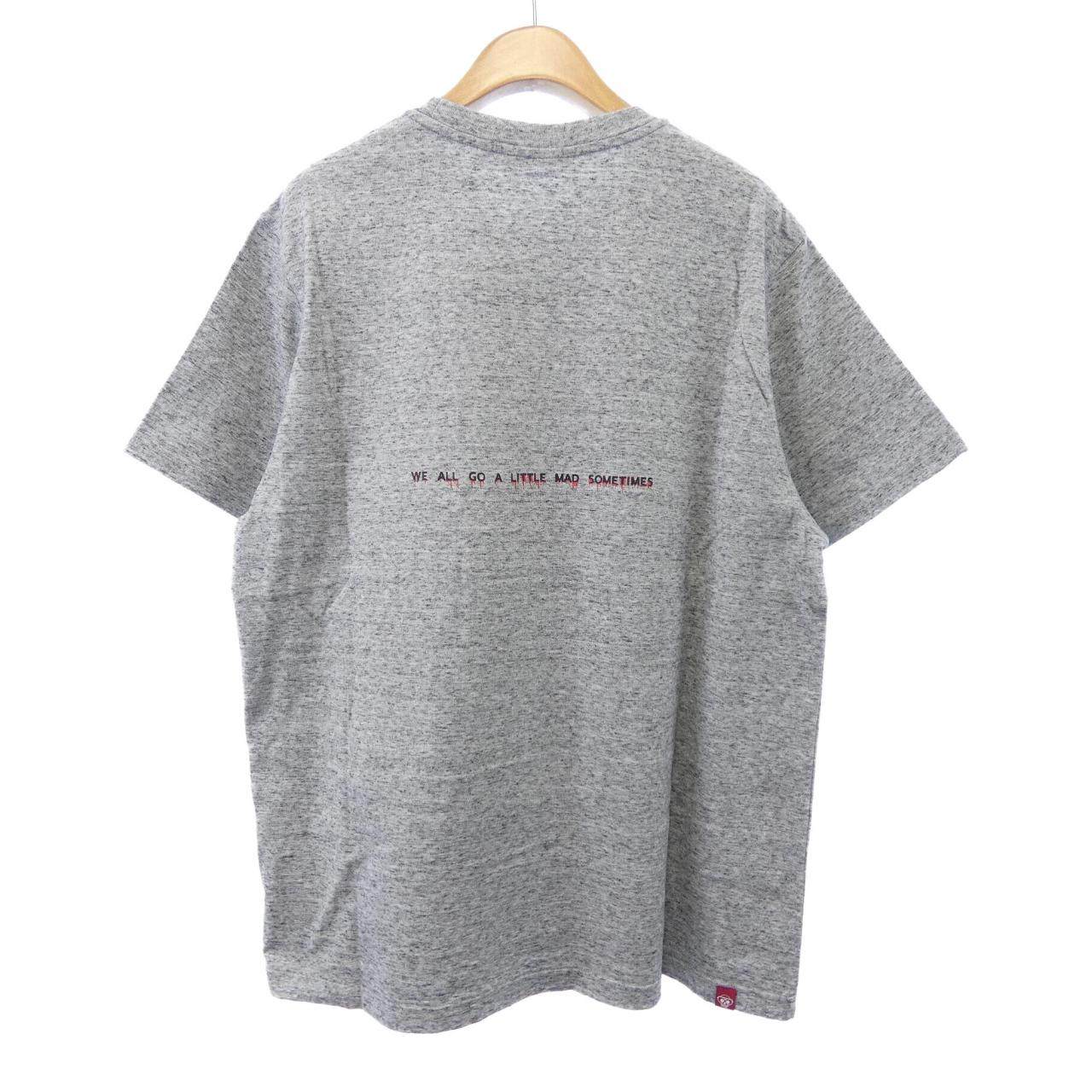 MONSTLYHEARDRARELY Tシャツ
