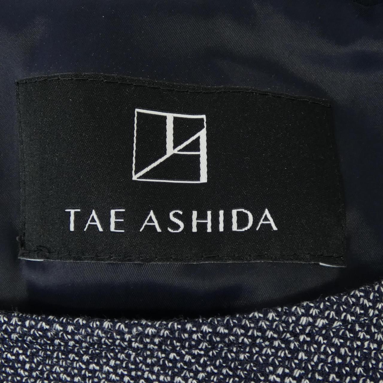 タエアシダ ワンピース