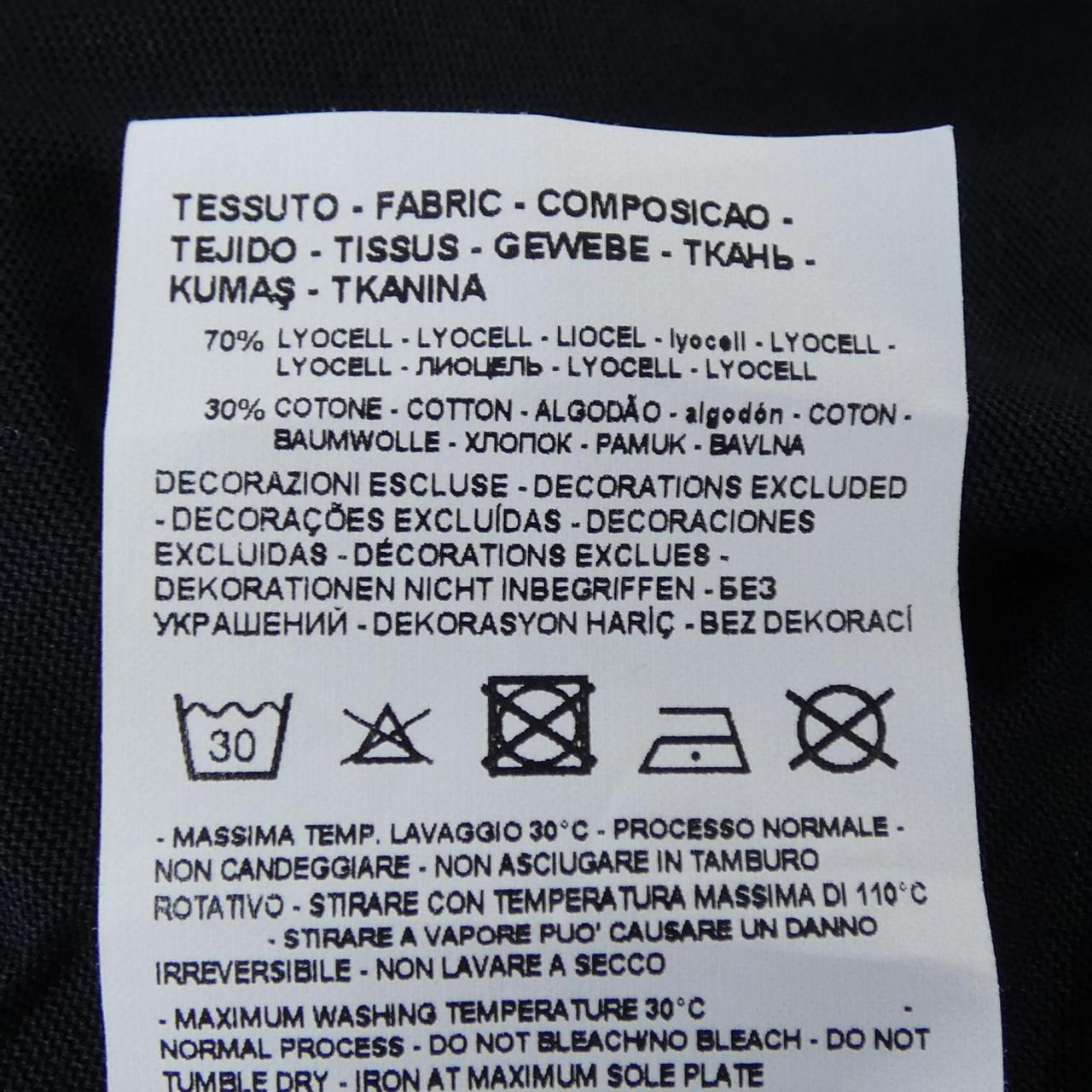 エンポリオアルマーニ コットンTシャツ