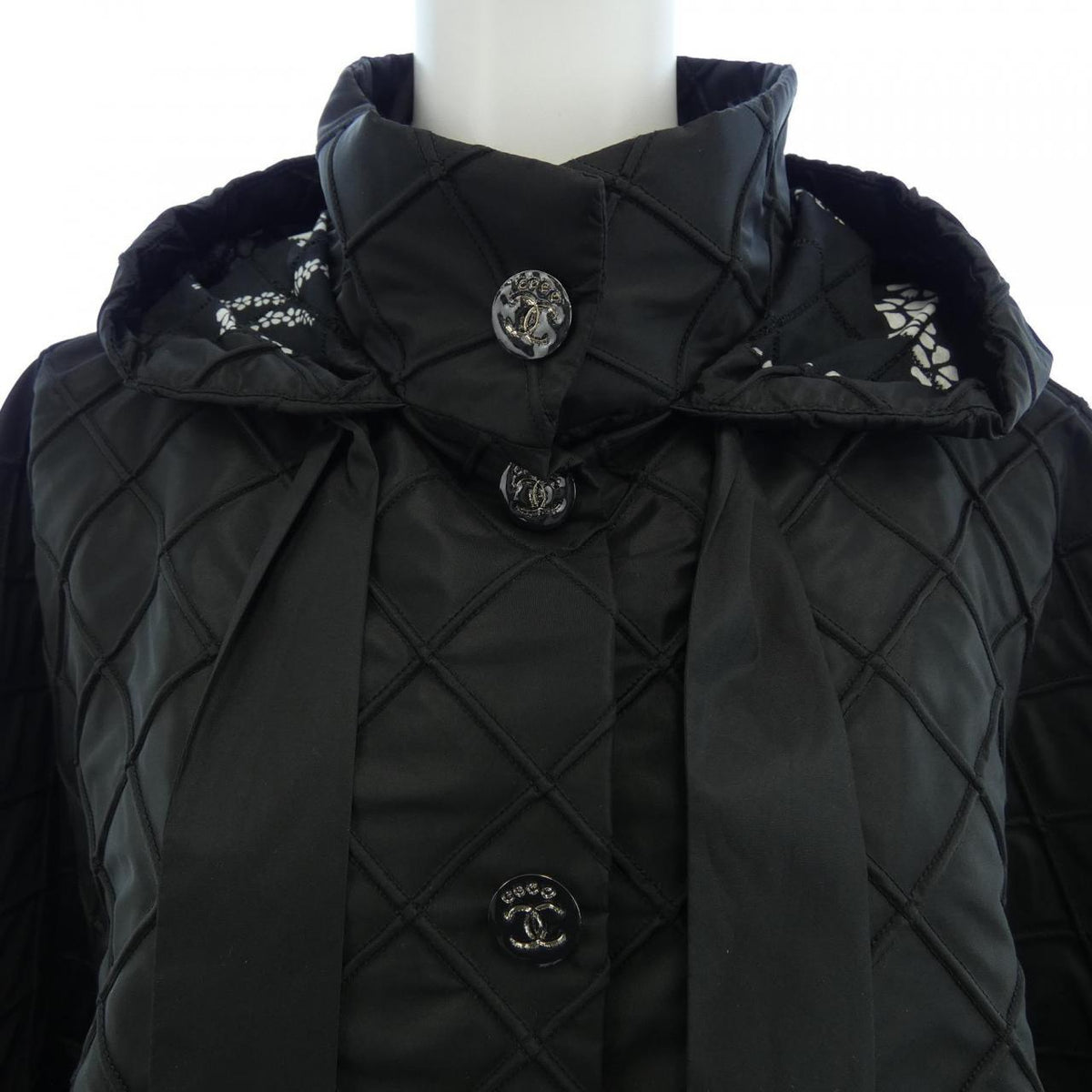 シャネル LOOK16 ウールケープ