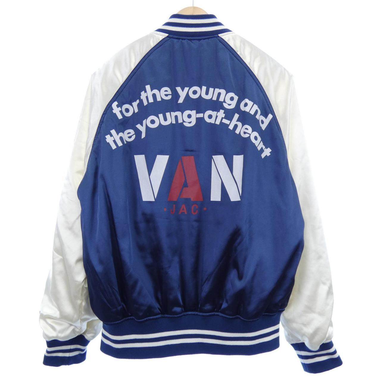 ヴァン スカジャン