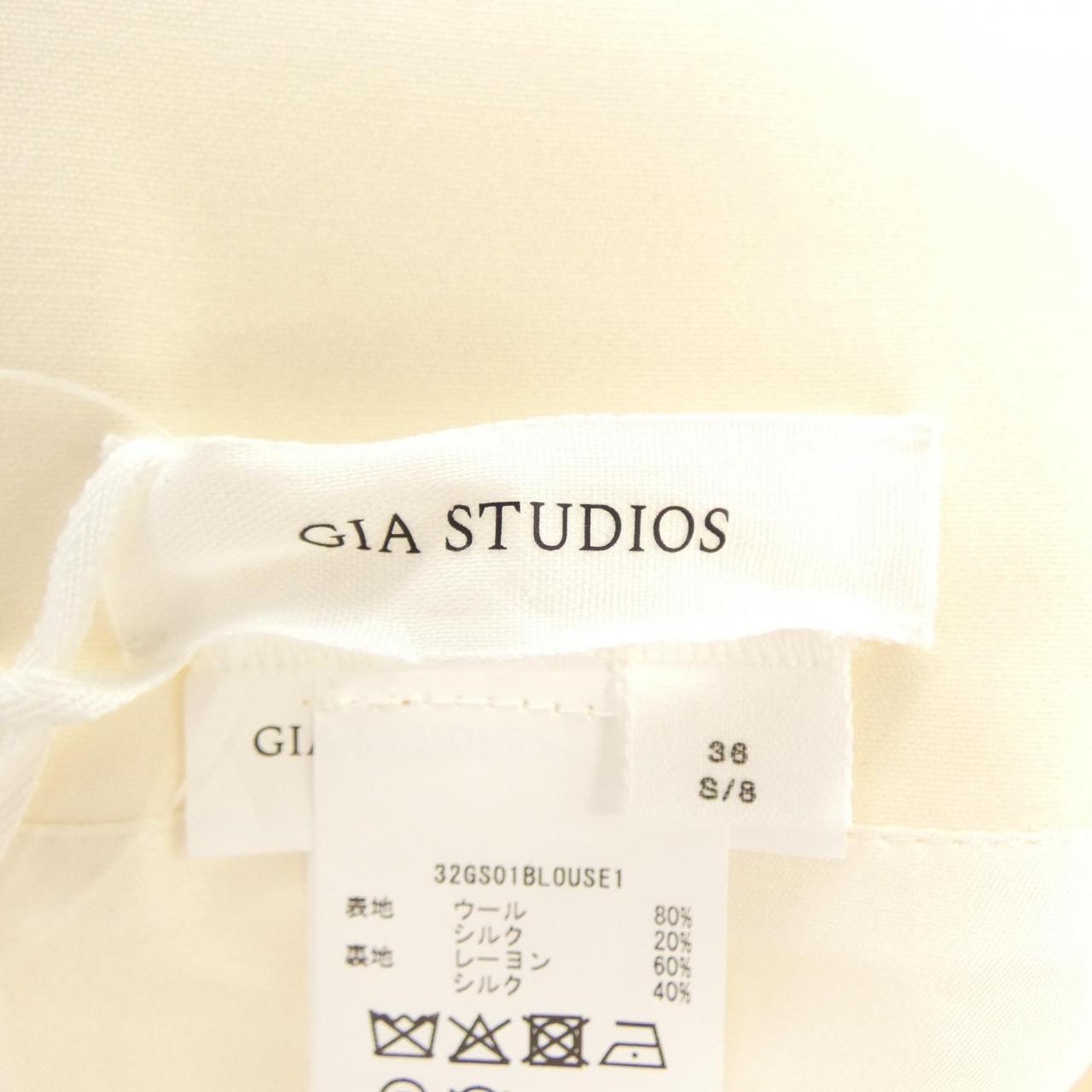 GIASSTUDIOS トップス