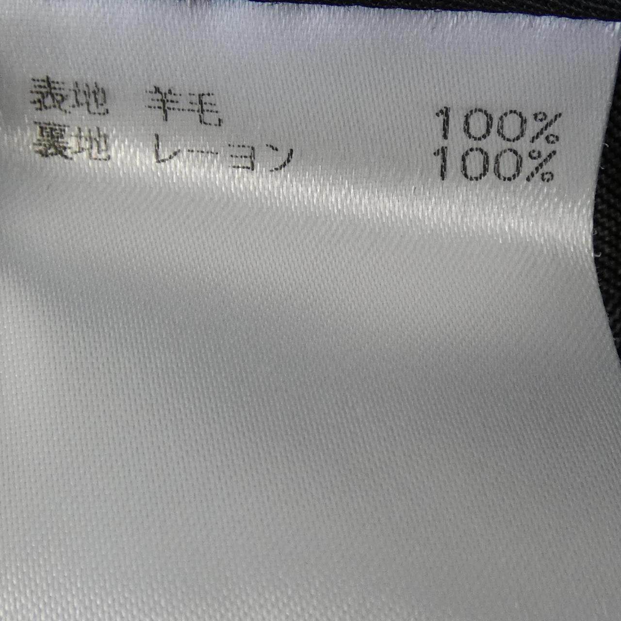 カルーゾ スーツ