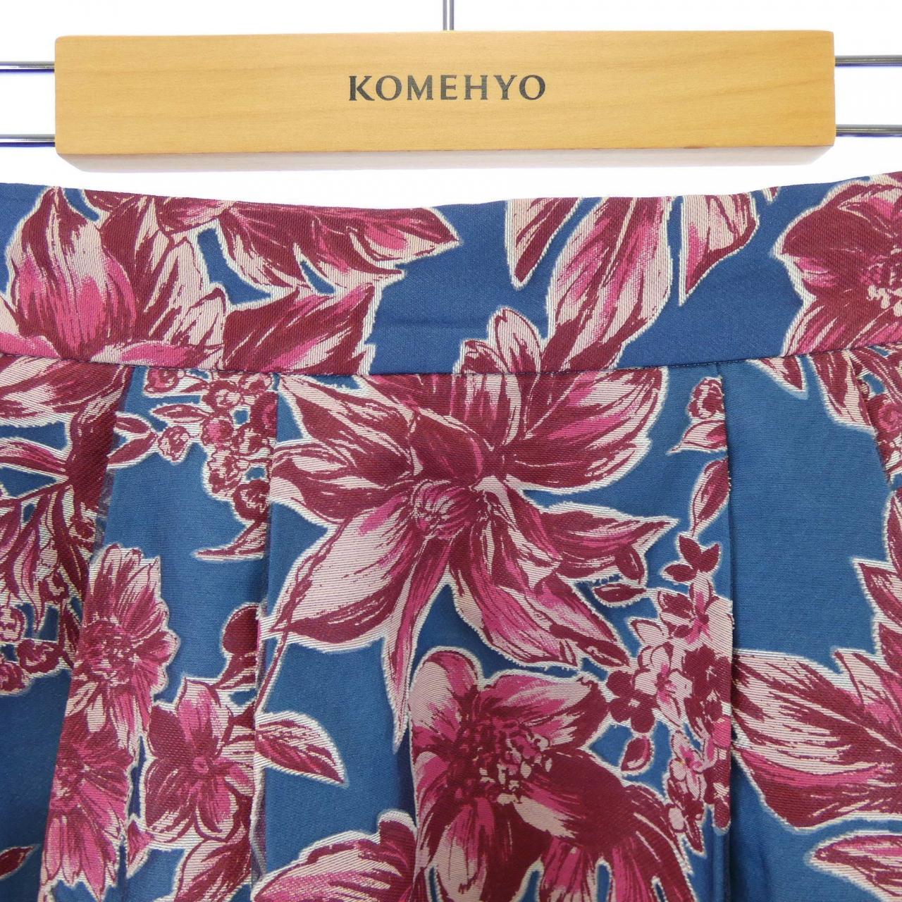 フレイアイディー スカート