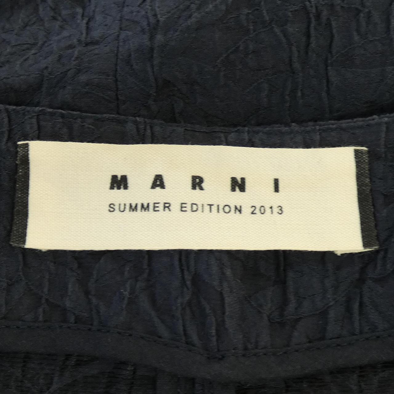 マルニ ノーカラージャケット