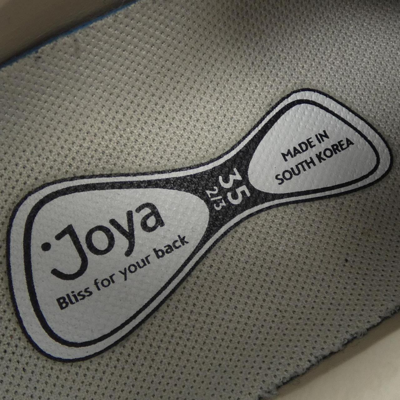 ジョーヤ スニーカー