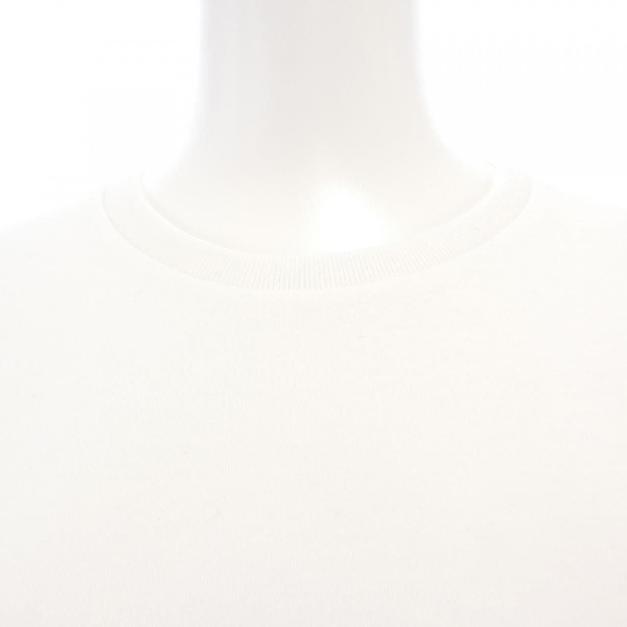 プラダ Tシャツ