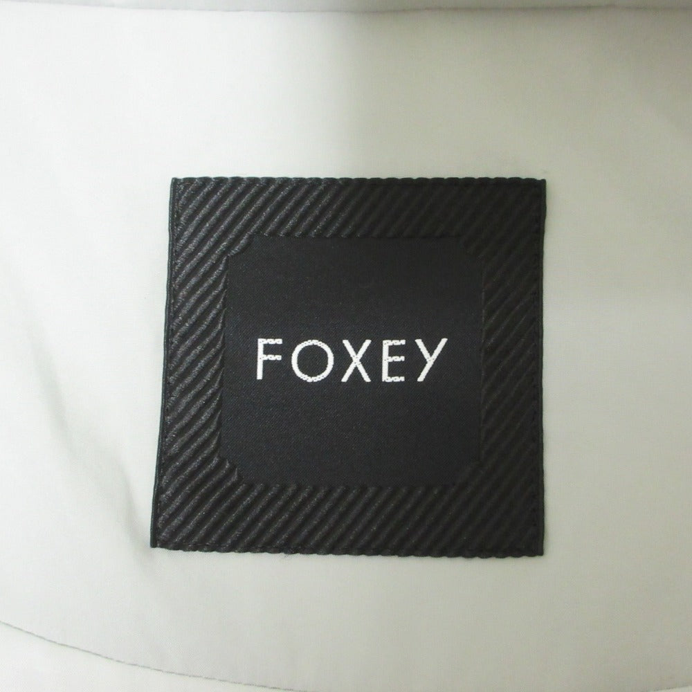 FOXEY ショート コート ネージュ タフタ パッド入り