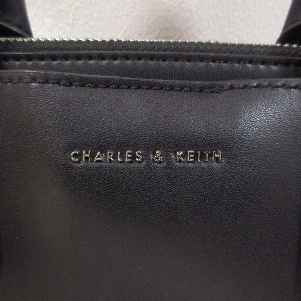 CHARLES & KEITH レザー 2way ハンドバッグ
