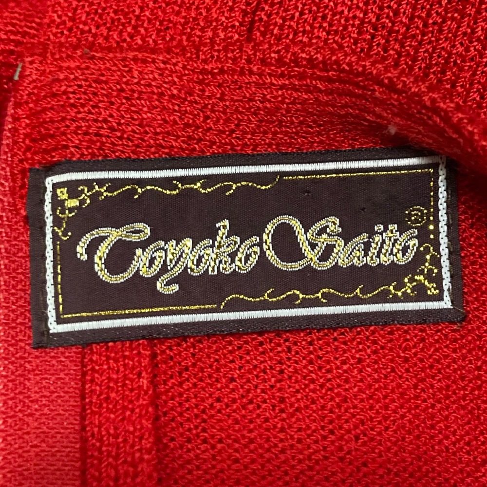 トヨコサイトウ フラワー刺繍ニットセーター