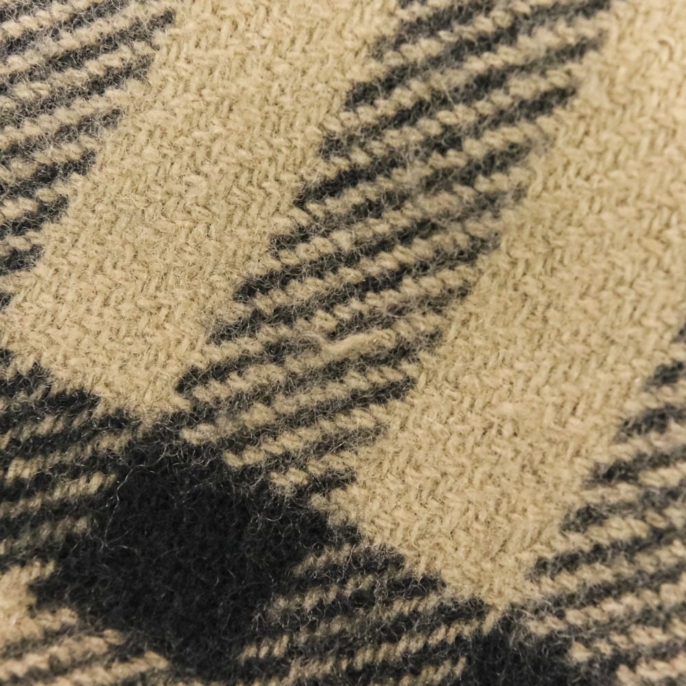 バーバリー フリンジエッジ カシミヤブレンド ケープコート
