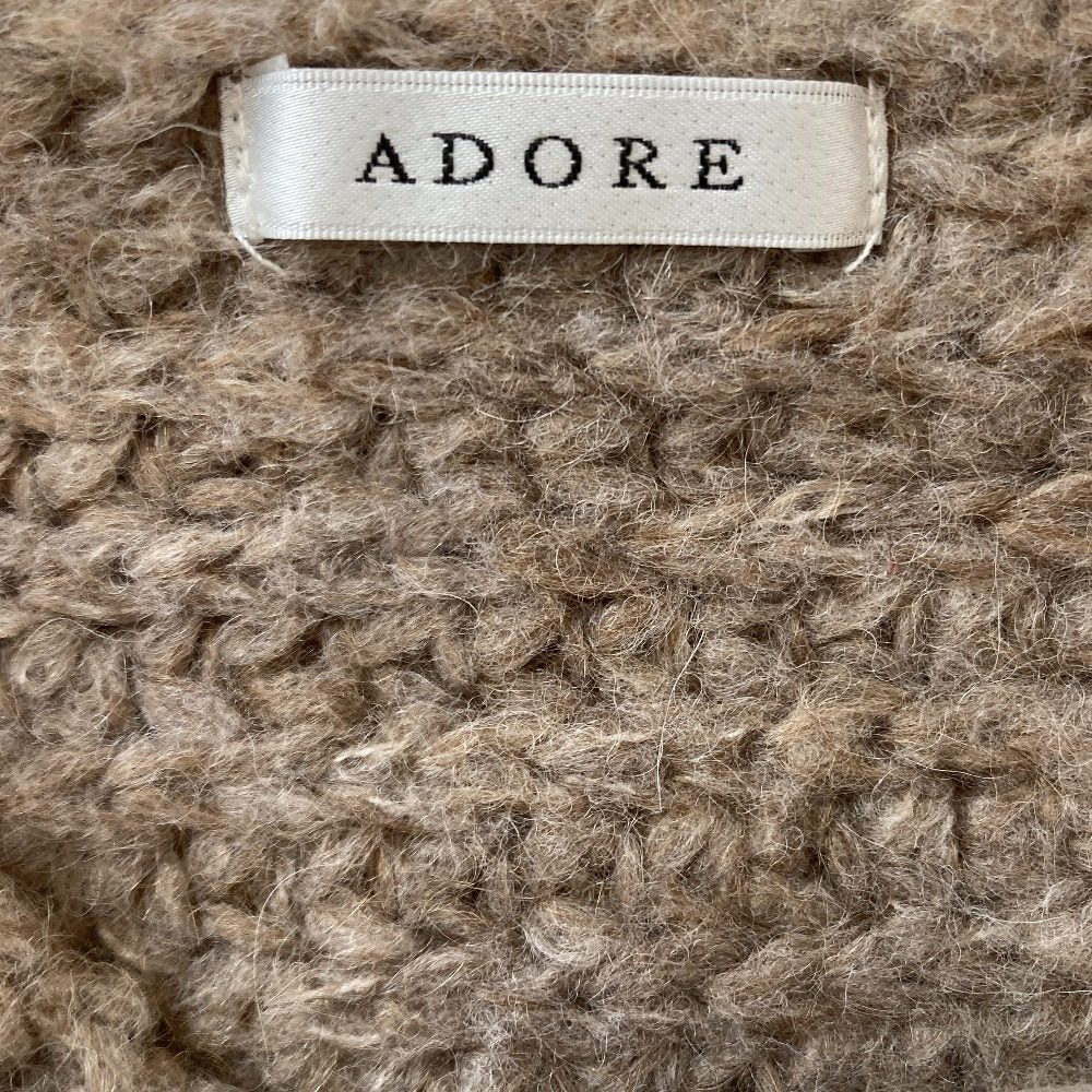 ADORE オープンショルダーショートニットセーター