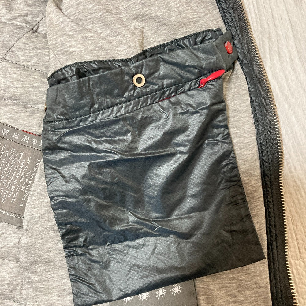 デュベティカ ダウンベスト