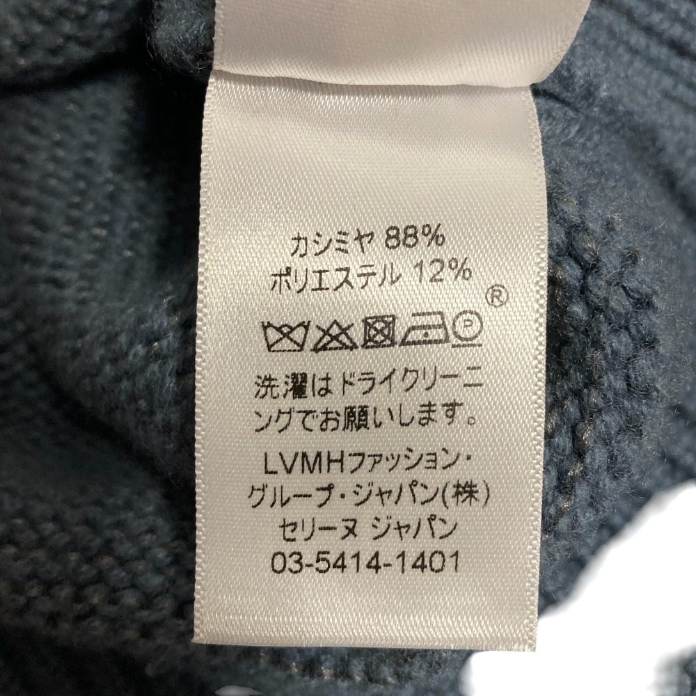 セリーヌ Vネック カシミヤニット