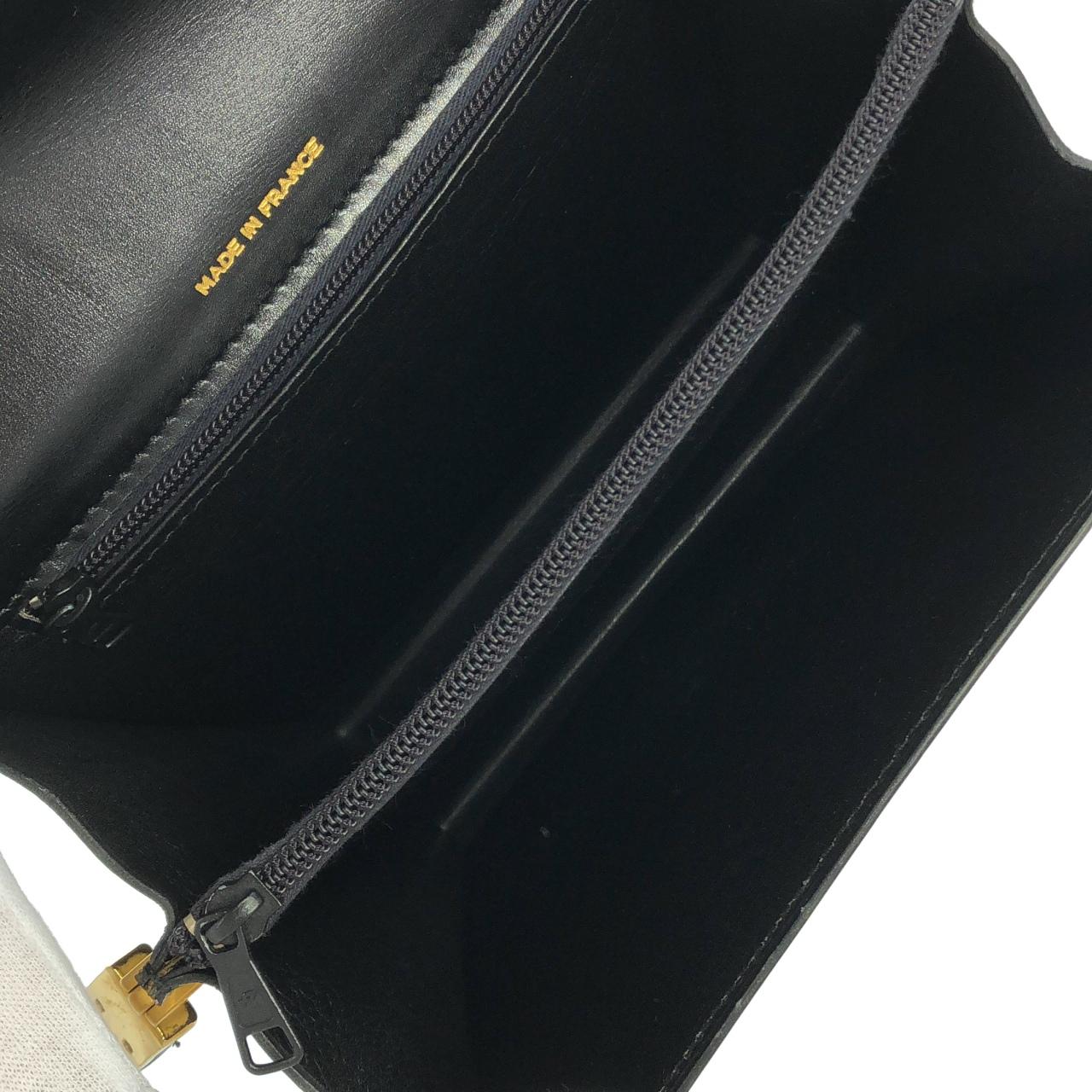 セリーヌ レザーショルダーバッグ