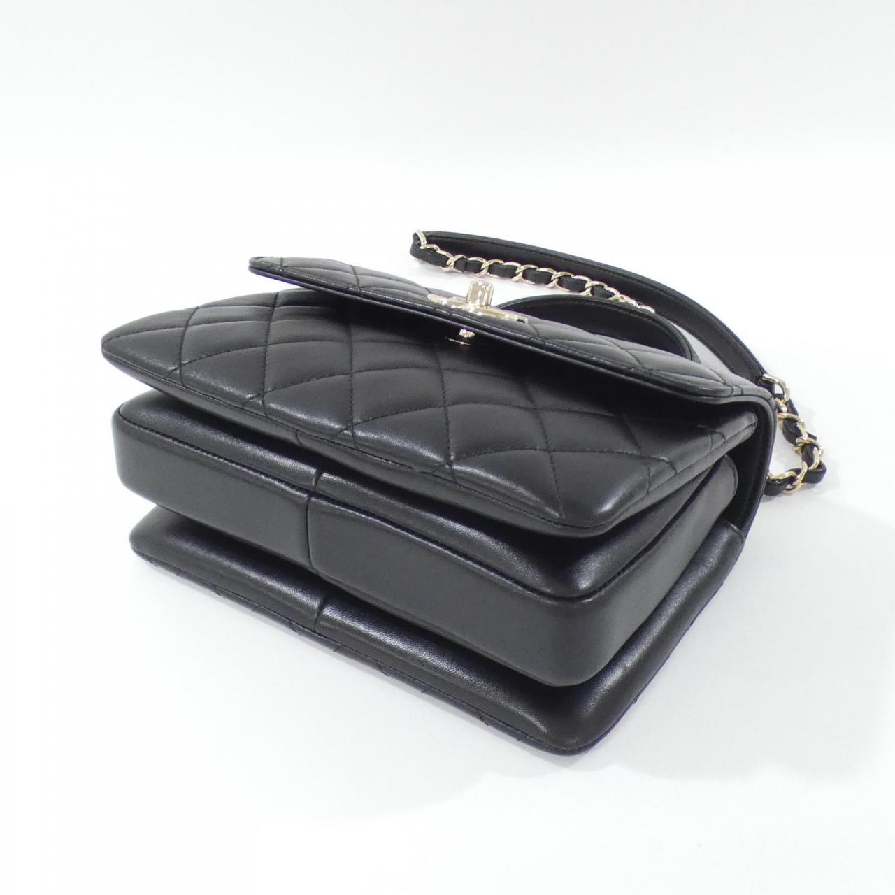 シャネル AS4654 ラムスキン ショルダーバッグ