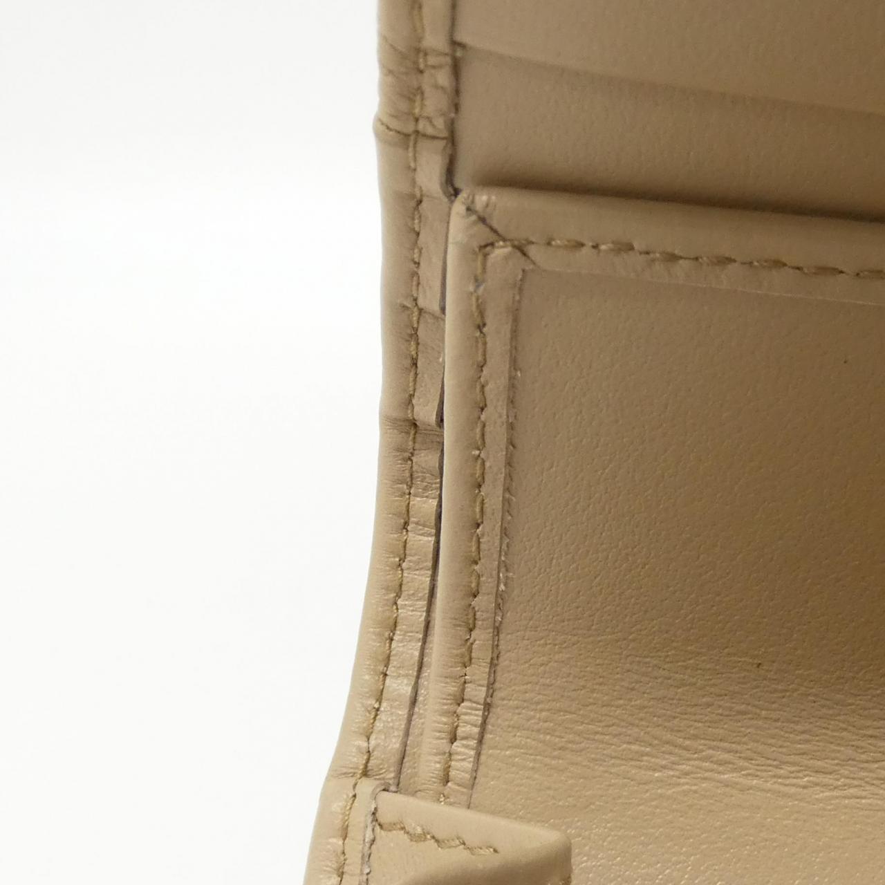 ミュウミュウ DAINO SOFT CALF 二つ折り財布