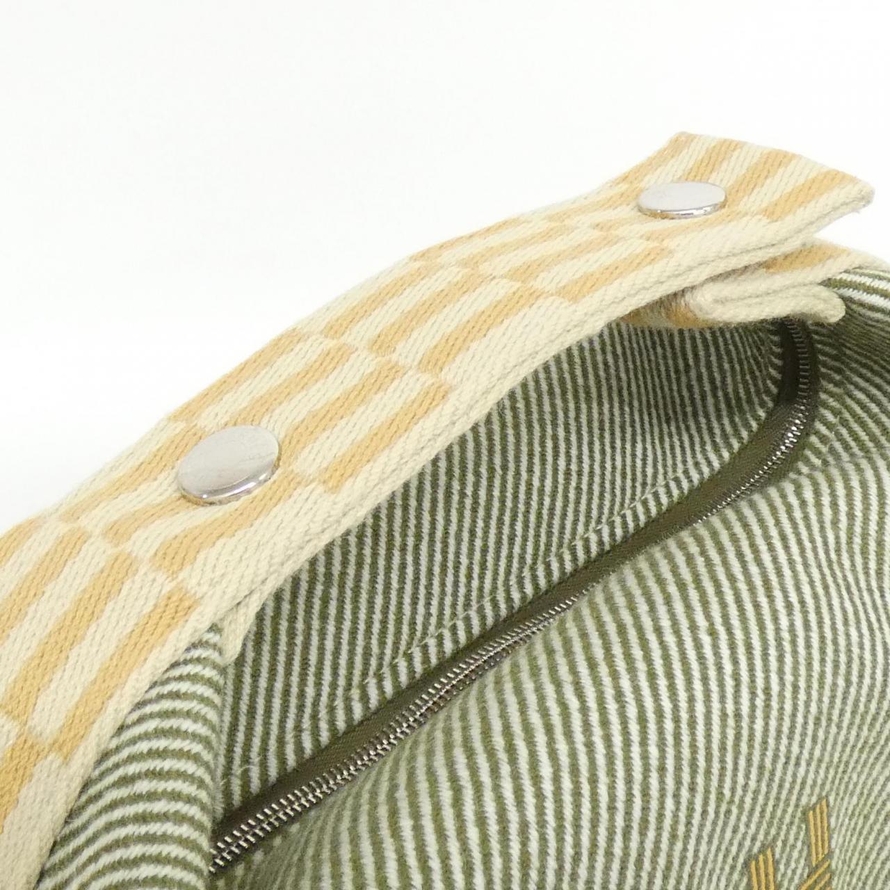 エルメス H NATTE ウール ポーチ PM