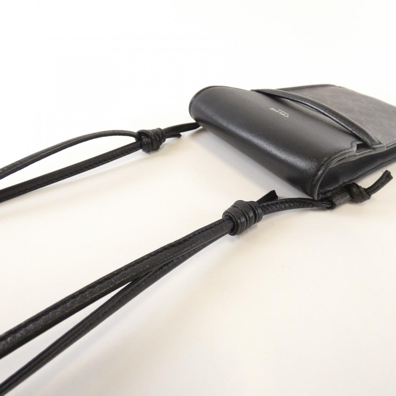 セリーヌ トリオンフ キャンバス スマホケース