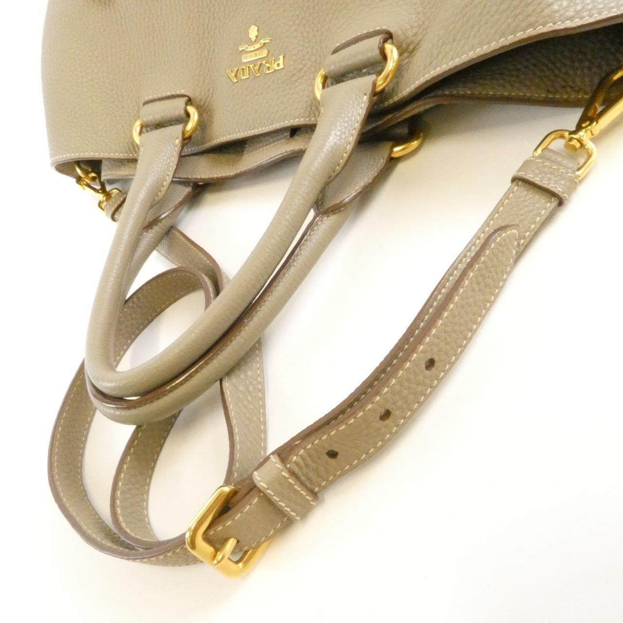 プラダ Vit.Daino ショルダーバッグ