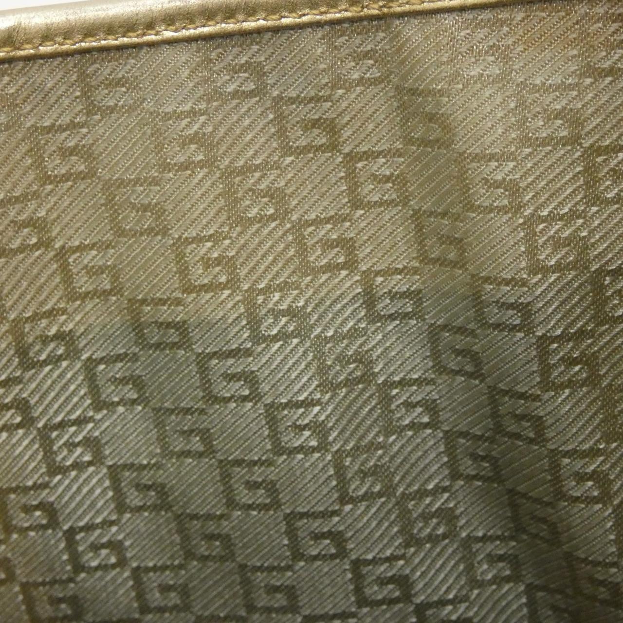 グッチ キャンバス ショルダーバッグ