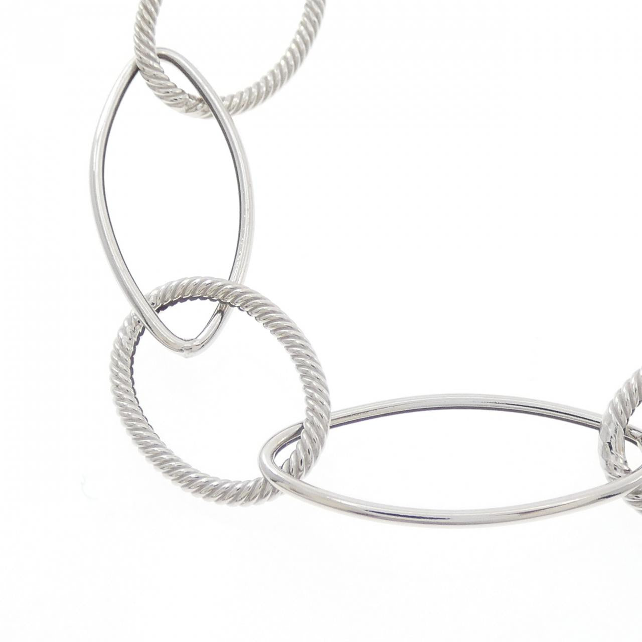 ウノアエレ 750 ホワイト ゴールド ネックレス