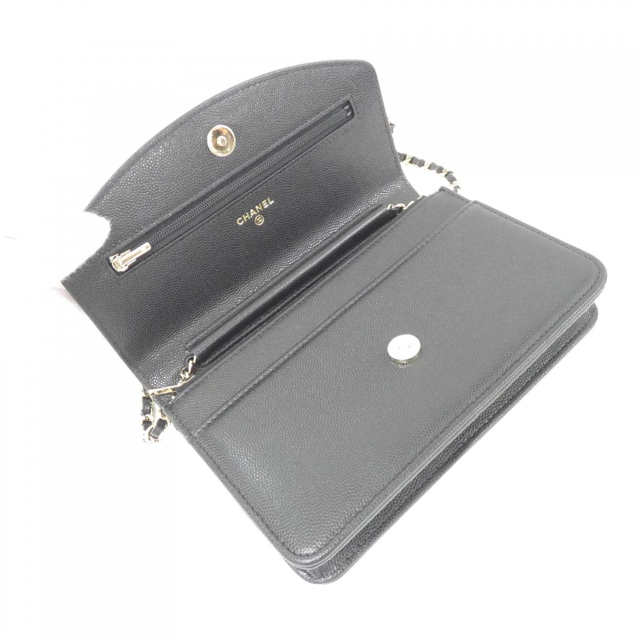 シャネル チェーンウォレット カーフ 財布